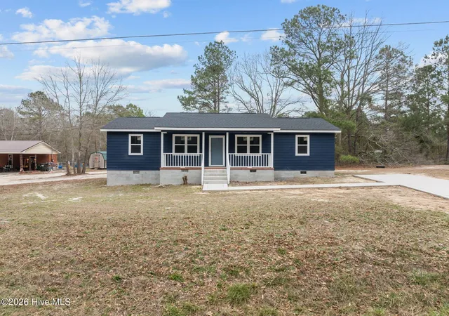 Homes for sale in Elizabethtown, NC | 2557 Martin Luther King Dr, Elizabethtown, NC 28337 | MLS# 100556835