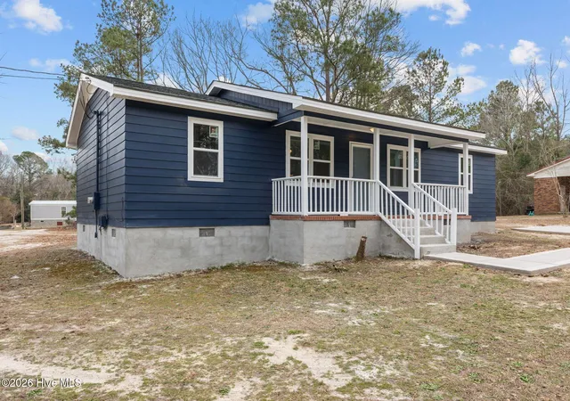 Homes for sale in Elizabethtown, NC | 2557 Martin Luther King Dr, Elizabethtown, NC 28337 | MLS# 100556835