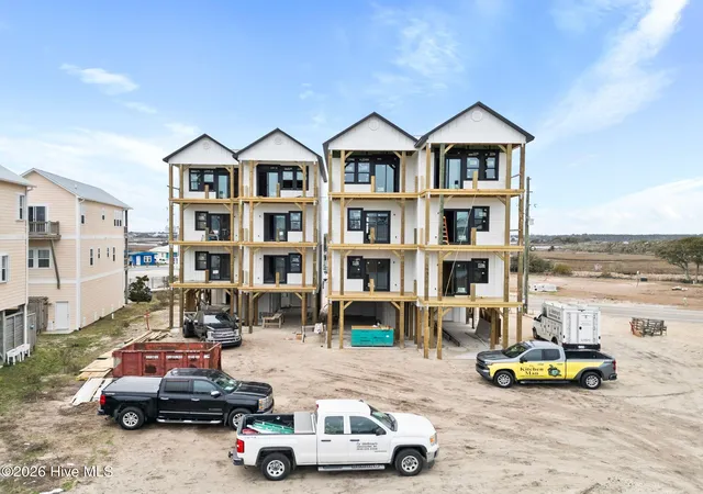 Homes for sale in Surf City, NC | 203 Shell Rd, Surf City, NC 28445 | MLS# 100574677