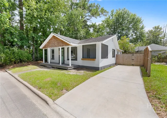 Homes for sale in Savannah, GA | 911 Hamilton Ct, Savannah, GA 31401 | MLS# SA332673