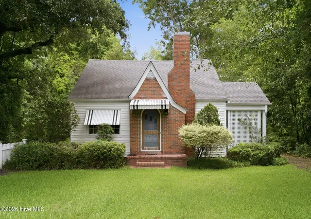 Photo 1 of Single family home for sale at 4201 Wrightsville Ave, Wilmington, NC 28403 | MLS# 100588774 | Listing updated on 2026-09-11