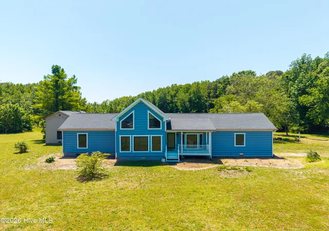 Photo 2 of Single family home for sale at 178 Whites Neck Ln, Knotts Island, NC 27950 | MLS# 100577626 | Listing updated on 2026-08-31