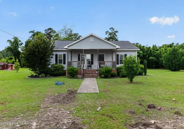 Homes for sale in Rowland, NC | 420 S Bond St, Rowland, NC 28383 | MLS# 100584462