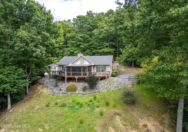 Photo 3 of Single family home for sale at 762 Mary King Mountain Dr, Murphy, NC 28906 | MLS# 100595785 | Listing updated on 2026-09-29
