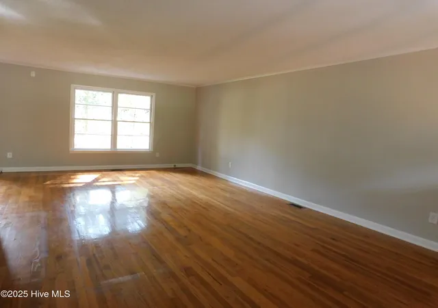 Homes for sale in Laurinburg, NC | 1303 Franklin Ave, Laurinburg, NC 28352 | MLS# 100530486