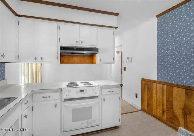 Photo 4 of Single family home for sale at 4119 Fairlawn Dr, Wilmington, NC 28405 | MLS# 100595647 | Listing updated on 2026-09-27