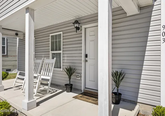 Photo 4 of Single family home for sale at 903 Walnut St, Wilmington, NC 28401 | MLS# 100563466 | Listing updated on 2026-08-18