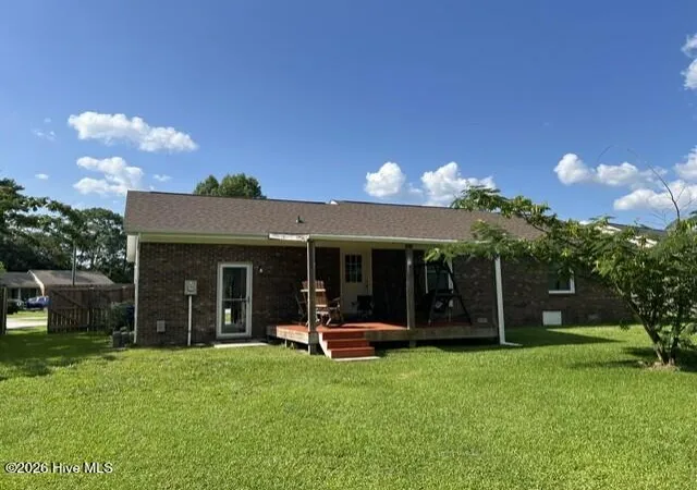 Photo 3 of Single family home for sale at 111 Ronny Ct, Jacksonville, NC 28546 | MLS# 100592762 | Listing updated on 2026-08-18