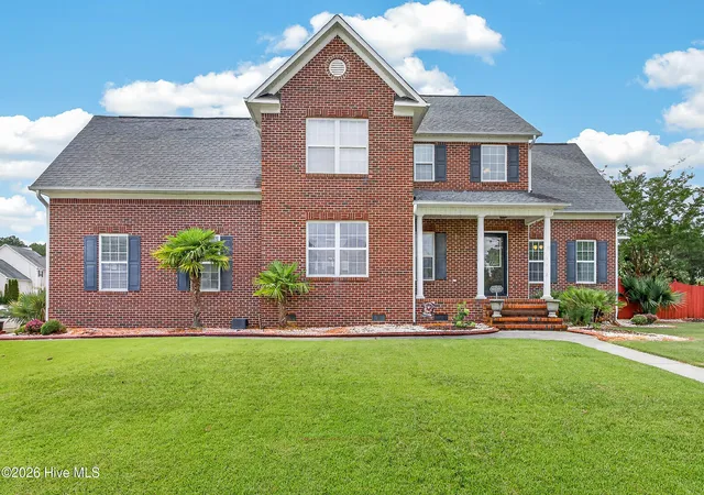 Photo 1 of Single family home for sale at 300 Londonberry Ln, Jacksonville, NC 28540 | MLS# 100589687 | Listing updated on 2026-08-18