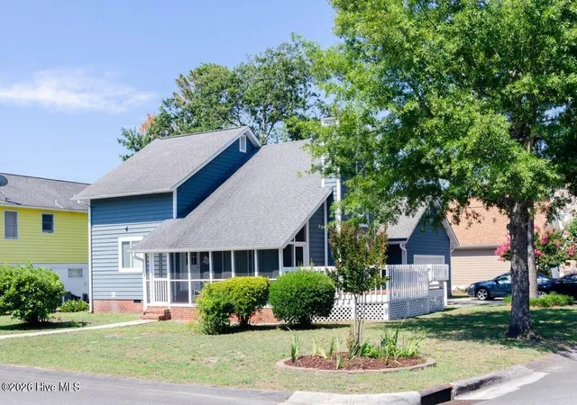 3rd image of 901 Seafarer Dr, Carolina Beach, NC 28428 | MLS# 100571633