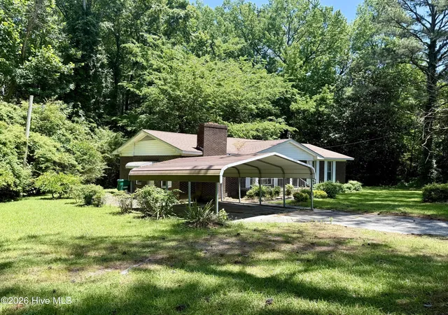 Photo 4 of Single family home for sale at 1420 Lum Brown Rd, Williamston, NC 27892 | MLS# 100555609 | Listing updated on 2026-09-01