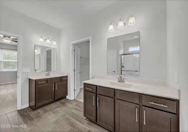 Photo 4 of Single family home for sale at 7960 Huron Dr, Wilmington, NC 28412 | MLS# 100585403 | Listing updated on 2026-09-08