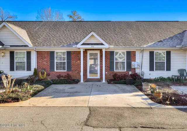 Homes for sale in Evans, GA | 626 Brook Trl, Evans, GA 30809 | MLS# 100577851