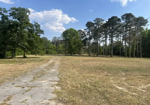 1st image of 323 Forrest Clary Dr, Thomson, GA 30824 | MLS# 98256675