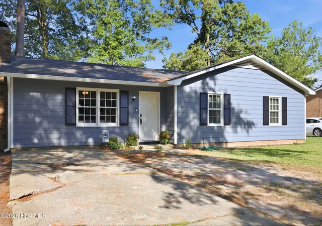 Homes for sale in Kinston, NC | 1704 Farmgate Rd, Kinston, NC 28504 | MLS# 100587240