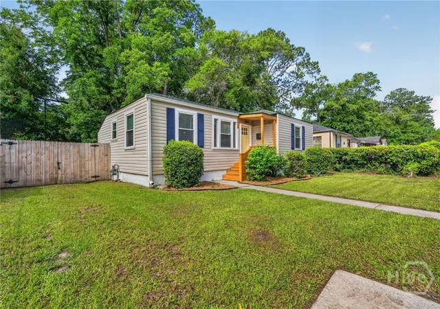 Homes for sale in Savannah, GA | 2509 Louisiana Ave, Savannah, GA 31404 | MLS# SA358617