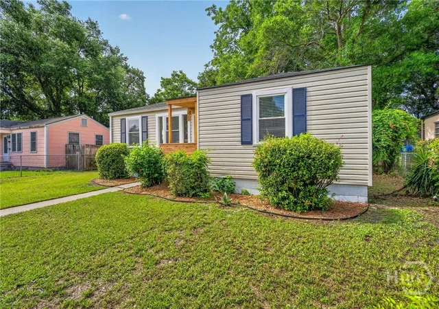 Homes for sale in Savannah, GA | 2509 Louisiana Ave, Savannah, GA 31404 | MLS# SA358617