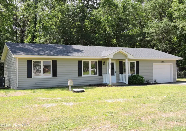 Photo 3 of Single family home for sale at 3211 Old Gate Rd, Morehead City, NC 28557 | MLS# 100596023 | Listing updated on 2026-09-08