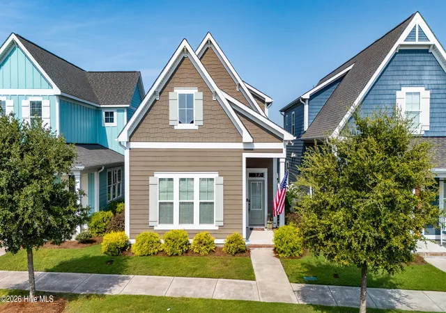 Photo 3 of Single family home for sale at 317 Sea Hawk St, Beaufort, NC 28516 | MLS# 100599832 | Listing updated on 2026-09-01