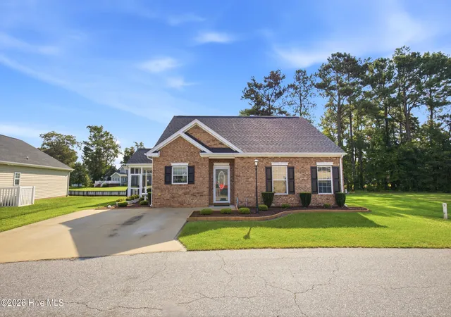 Photo 2 of Single family home for sale at 240 Sulidae Ct, Elizabeth City, NC 27909 | MLS# 100595701 | Listing updated on 2026-09-01