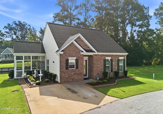 Photo 3 of Single family home for sale at 240 Sulidae Ct, Elizabeth City, NC 27909 | MLS# 100595701 | Listing updated on 2026-09-01