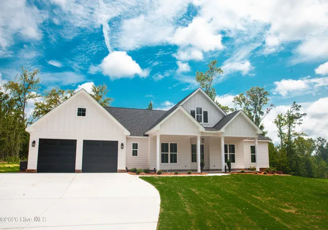 Photo 2 of Single family home for sale at 916 Fairbourne Dr, Grovetown, GA 30813 | MLS# 100579389 | Listing updated on 2026-09-08