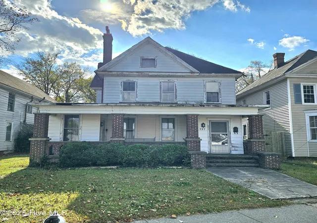 1st image of 737 Riverside Ave, Elizabeth City, NC 27909 | MLS# 100588187