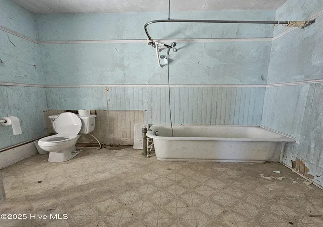 5th image of 737 Riverside Ave, Elizabeth City, NC 27909 | MLS# 100588187