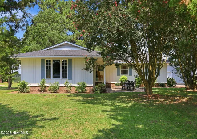 Photo 2 of Single family home for sale at 119 Russell Dr, Hertford, NC 27944 | MLS# 100596405 | Listing updated on 2026-09-22