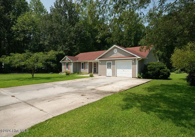Photo 4 of Single family home for sale at 630 Greystone Ave, Jacksonville, NC 28540 | MLS# 100595823 | Listing updated on 2026-09-02