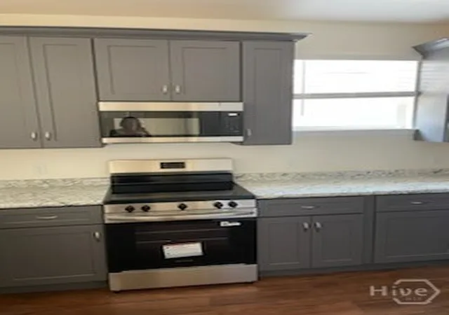 Photo 3 of Single family home for sale at 4205 Fayette St, Savannah, GA 31405 | MLS# SA352863 | Listing updated on 2026-09-13