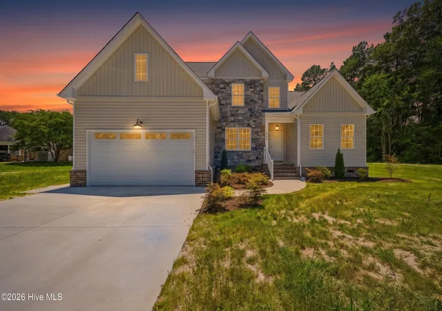 1st image of 403 Pointe Vista Dr, Elizabeth City, NC 27909 | MLS# 100582361