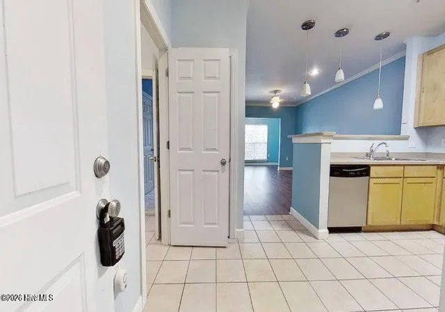 2nd image of 1521 Cadfel Ct #Unit 201, Wilmington, NC 28412 | MLS# 100557211