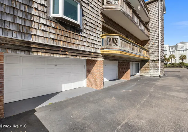 2nd image of 306 Lake Park Blvd S #Unit 102, Carolina Beach, NC 28428 | MLS# 100565367