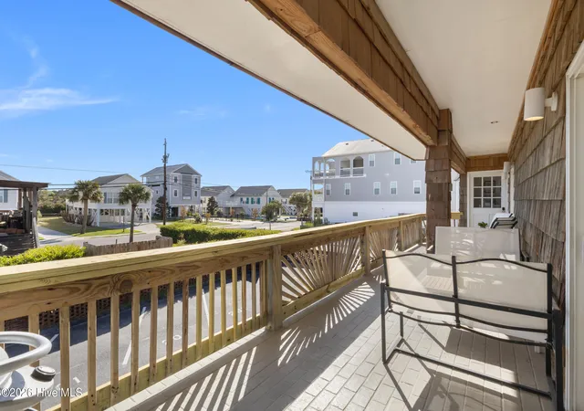3rd image of 306 Lake Park Blvd S #Unit 102, Carolina Beach, NC 28428 | MLS# 100565367