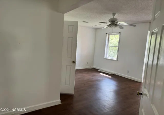 Photo 4 of Single family home for sale at 126 Snowfield Rd SE, Leland, NC 28451 | MLS# 100436190 | Listing updated on 2026-03-02