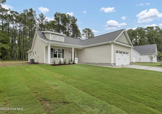 Photo 2 of Single family home for sale at 42 Peach Ct, Burgaw, NC 28425 | MLS# 100578942 | Listing updated on 2026-09-02