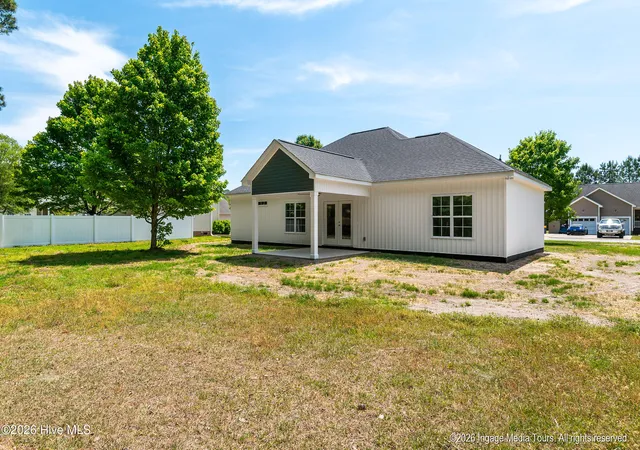 Homes for sale in Washington, NC | 203 Adams Ln, Washington, NC 27889 | MLS# 100569492