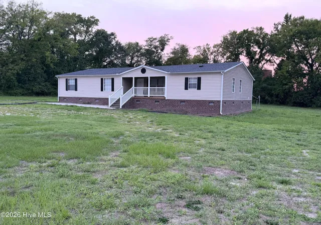 Homes for sale in Tarboro, NC | 1110 E Northern Blvd, Tarboro, NC 27886 | MLS# 100588135