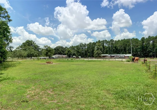 Homes for sale in Bloomingdale, GA | 90 Stagecoach Rd, Bloomingdale, GA 31302 | MLS# SA359265