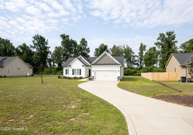 Homes for sale in Clinton, NC | 12501 N Us 421 Hwy, Clinton, NC 28328 | MLS# 100585374