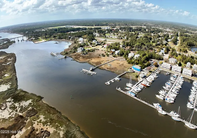 8th image of 3 Barnes Bluff Dr Se, Southport, NC 28461 | MLS# 100588116