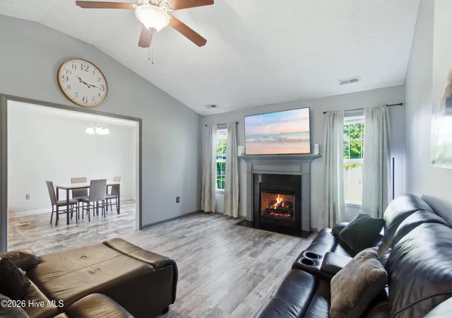 Photo 3 of Single family home for sale at 2820 Walter Dr, New Bern, NC 28562 | MLS# 100596146 | Listing updated on 2026-09-06
