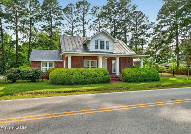 3rd image of 207 W 3Rd St, Princeton, NC 27569 | MLS# 100573148