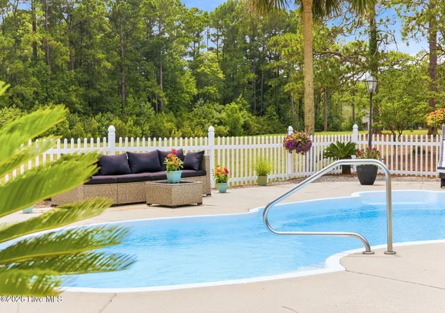 Photo 3 of Single family home for sale at 20 Queens Grant Cir Sw, Shallotte, NC 28470 | MLS# 100563344 | Listing updated on 2026-09-02