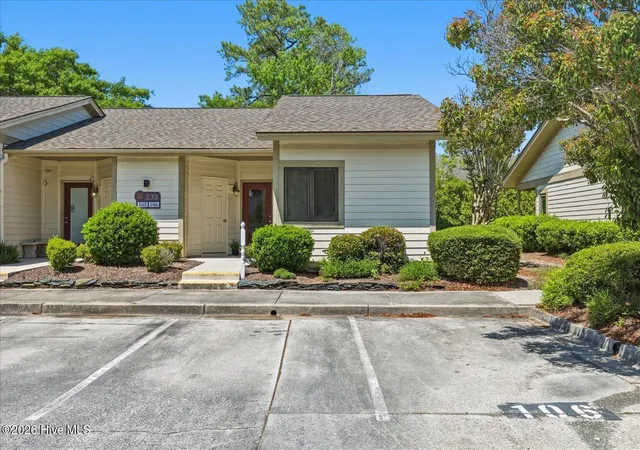 Homes for sale in Wilmington, NC | 131 Longstreet Drive, Wilmington, NC 28412 | Houzeo