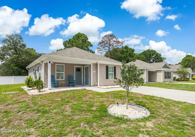 Photo 2 of Single family home for sale at 1718 Whispering Pine St Sw, Ocean Isle Beach, NC 28469 | MLS# 100599848 | Listing updated on 2026-08-29
