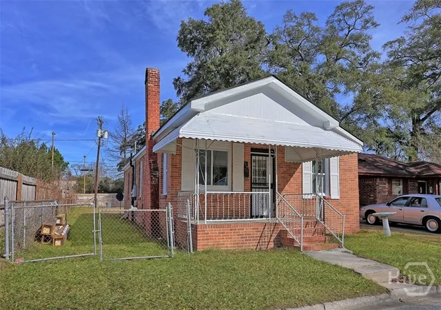 Homes for sale in Savannah, GA | 1114 E 59th St, Savannah, GA 31404 | MLS# SA349384