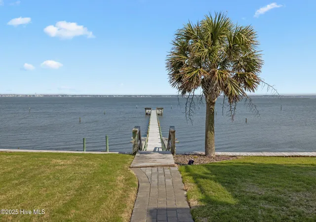 4th image of 2506 Emerald Dr #E, Emerald Isle, NC 28594 | MLS# 100563008