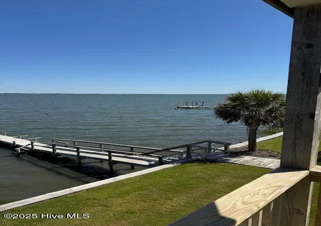 2nd image of 2506 Emerald Dr, Emerald Isle, NC 28594